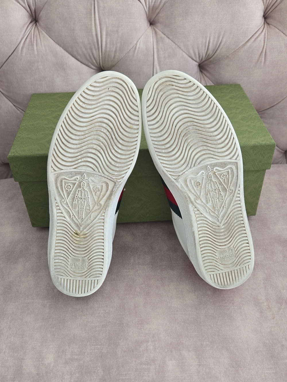 Gucci "New Ace Bee Embroidered" White Sneakers, Size 8.5 - Picture 7 of 13